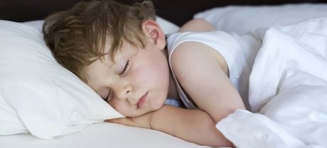 La importancia de una rutina de sueño en los niños