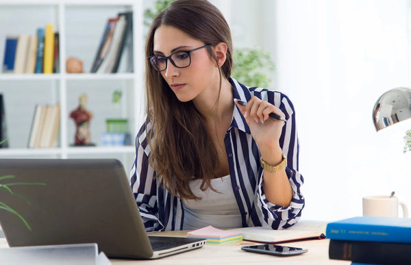 La importancia de los hábitos de sueño para el rendimiento laboral de las mujeres